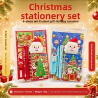 Ensemble de papeterie de Noël : Broche en peluche, Carnet à spirale A5/A7, Crayon mécanique, Gomme, Stylo à clic – Rouge et Vert – Cadeau de récompense pour toute la classe