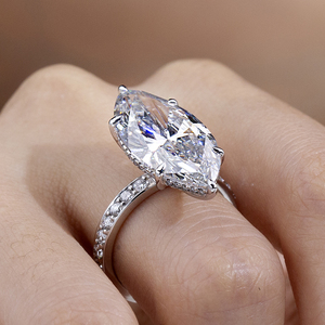 แหวนเพชรเมอร์ควิสทรงเหลี่ยม 18k รุ่น MSR-2118 จาก Messi Jewelry แหวนหมั้นเพชรเลี้ยงในห้องปฏิบัติการ - Product Image 6