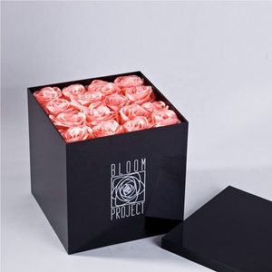 OEM 16 rosas Pantalla de acrílico blanco caja de flores con tapa transparente - Product Image 4