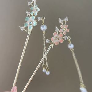 Pince à cheveux rétro à pompon pour femme, épingles à cheveux de style chinois, épingles à cheveux florales faites à la main, accessoires de bijoux fantaisie, ornements capillaires - Product Image 1