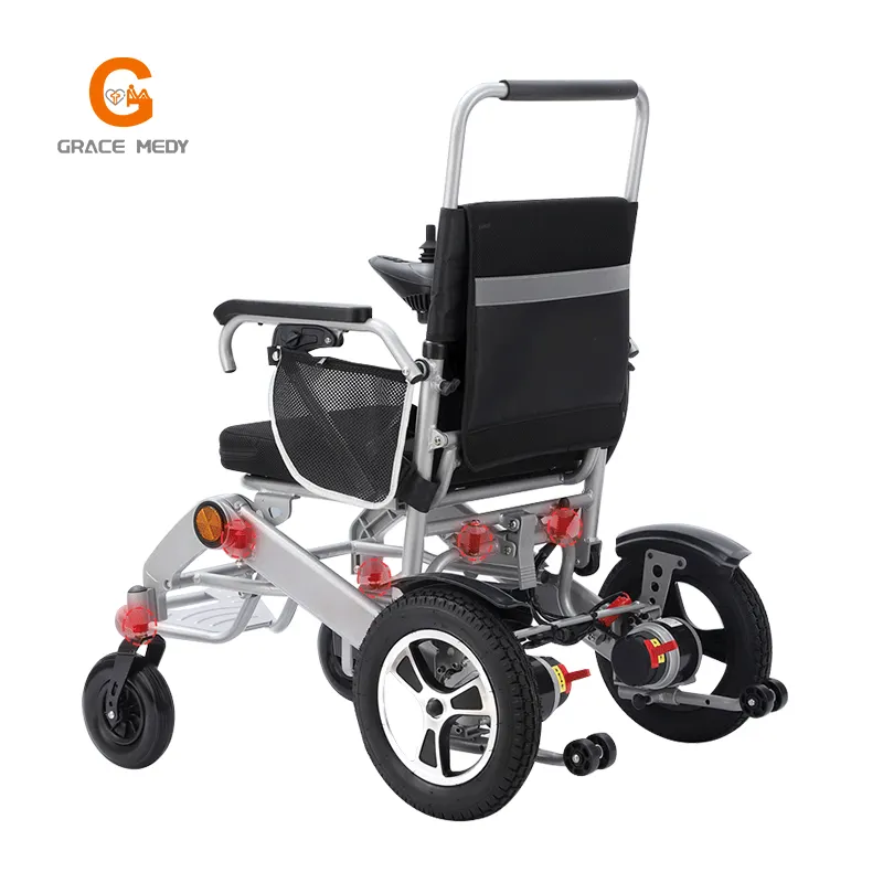Tek tıklama katlanabilir elektrikli akıllı tekerlekli sandalye üreticisi Flip-up kol dayama gümüş ile taşınabilir elektrikli tekerlekli sandalye