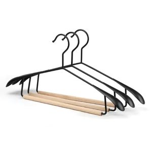 Vente en gros <span class=keywords><strong>cintre</strong></span> de <span class=keywords><strong>costume</strong></span> en <span class=keywords><strong>bois</strong></span> multi-usages noir vêtements <span class=keywords><strong>cintre</strong></span> nordique pour vêtements - Product Image 6