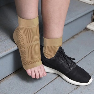 جوارب التهاب اللفافة الأخمصية بدعامة للكاحل ، أكمام دعم ضغط الكاحل ودعم قوس القدم - Product Image 5
