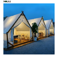 Tente de glamping de luxe |   Cabane triangulaire en bois avec toile enduite de PVC imperméable pour complexe hôtelier, gîte, camping, taille personnalisée