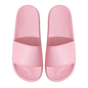 Nouvelles sandales de plage unisexe en PVC avec logo personnalisé 2025, semelle intérieure en PU tendance, claquettes imprimées sur mesure pour hommes et femmes - Product Image 3