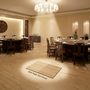 Revêtement de <span class=keywords><strong>sol</strong></span> <span class=keywords><strong>stratifié</strong></span> commercial à fort trafic avec classement AC5 et revêtement anti-décoloration pour les zones de restauration, les salles de bain et l'extérieur - Product Image 5