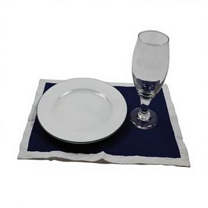 Napperons de table modernes en lin naturel brodés de fleurs pour mariage, banquet, événement – Fins, réutilisables et écologiques - Product Image 2