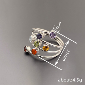 Anello da donna colorato a strati con pietre multiple, gioiello di tendenza, design avvolgente, accessorio elegante, idea regalo - Product Image 4