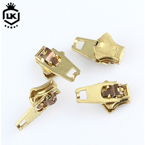 Lanke #<span class=keywords><strong>4</strong></span> #<span class=keywords><strong>4</strong></span>.5 #5 Brass mùa xuân khóa dây kéo thanh trượt bán khóa kim loại thép không gỉ Dây Kéo YG mùa xuân khóa Thanh trượt cho denim jeans - Product Image 2