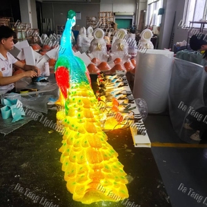 Luz de Navidad de Fibra de Vidrio con Forma de Pavo Real y Detalles Decorativos de Aves para Parques, Jardines y Decoraciones Festivas - Product Image 6