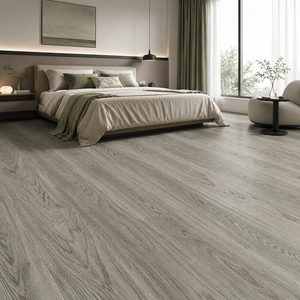 Suelo de Madera de Ingeniería de Nogal Americano con Micro Ranuras Raspadas a Mano, Diseño Moderno, Antideslizante e Impermeable, para Sala de Estar y Cocina - Product Image 1