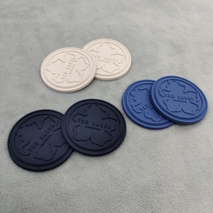 Nhãn Cao Su PVC 3D Dập Nổi Tùy Chỉnh Chất Lượng Cao Từ Nhà Máy Nhãn Dán Biểu Tượng Cao Su Nhãn Quần Áo Tùy Chỉnh - Product Image 6