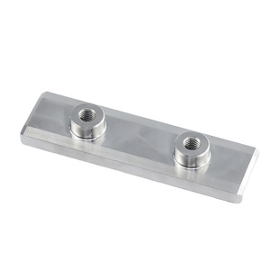 Plaque d'insertion filetée en acier inoxydable à huit directions M6x1.0 usinée avec précision pour applications CNC - Product Image 1