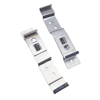 Pièces métalliques estampées sur mesure : entretoises plates, clips à ressort, supports de montage, rondelles pour l'assemblage de machines et d'armoires électriques