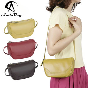 AndoBag Bolso Bandolera de Cuero Genuino para Mujer - Mini Bolso de Hombro Retro, Diseño Simple y Moderno 3197 - Product Image 1