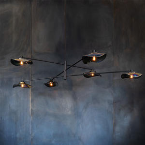 Lustre en verre moderne minimaliste artisanal de designer, de forme irrégulière pour salle à manger, salon ; luminaires suspendus de style unique - Product Image 4