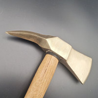 Hache de pompier en bronze d'aluminium avec manche en bois |   Outil de sécurité anti-étincelles et antidéflagrant pour la lutte contre les incendies et les secours - Hayonex