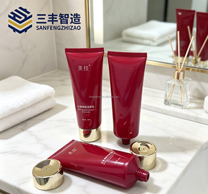 Tube cosmétique rouge personnalisé en PE avec bouchon à vis électroplaqué or pour nettoyant visage – Emballage souple - Product Image 4
