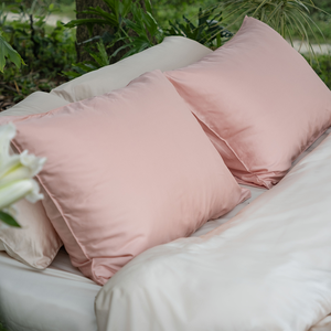 Colección Premium de Ropa de Cama, Funda de Almohada Rosa Crepé, Ropa de Cama Moderna, Antialérgica, Suave y Fresca, Tamaño Personalizado - Product Image 1