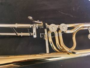 <span class=keywords><strong>Trombone</strong></span> basse à double piston haute performance, fabrication artisanale exquise, laiton doré, tonalité BB - Product Image 5