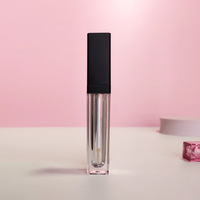 Tubo de Brillo Labial Cuadrado de 7 ml con Luz LED de Espejo, Logotipo Personalizado, Caja Personalizada, Tapa Dorada/Plateada con Rosca, Impresión Digital/Serigrafía