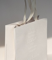 Sacs en papier de luxe personnalisés avec gaufrage artistique, réutilisables pour l'alimentation, estampage à chaud, sacs cadeaux et de shopping entièrement imprimés, sacs de vente au détail avec logo personnalisé, Chine