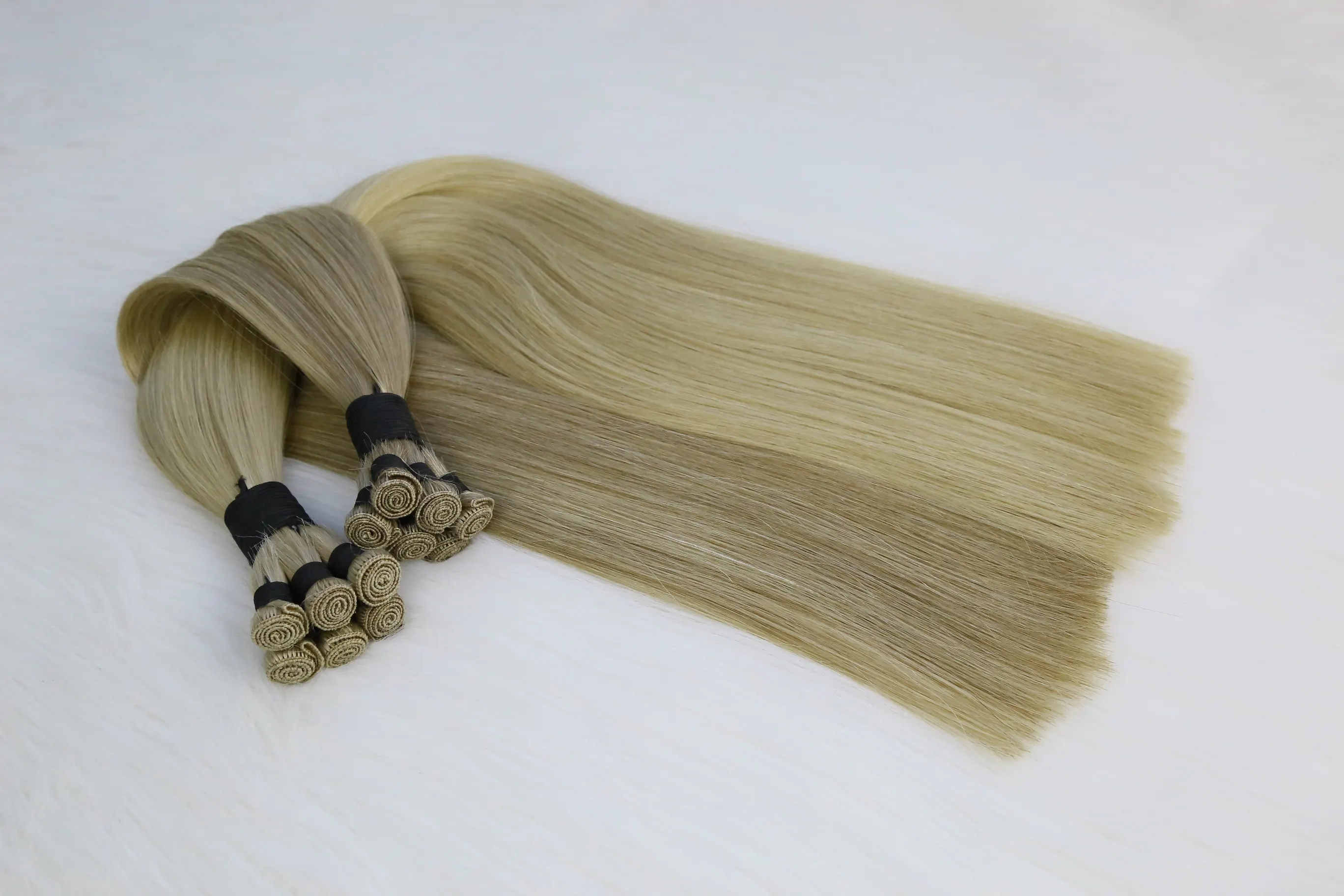 Trama di capelli personalizzata legata a mano 100% trame vergini Russsin Baylage indiano Remy doppia trama disegnata