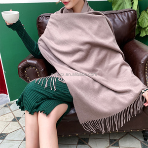 Sang Trọng Chất Lượng Cao Của Phụ Nữ Mùa Đông Vuông Cashmere Khăn Choàng In Argyle Mô Hình Headscarf Kết Thúc Tốt Đẹp - Product Image 2
