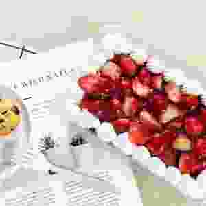 Caja de pastel desechable PET de tamaño de fiesta Recipiente de plástico transparente para pasteles y pasteles - Product Image 1