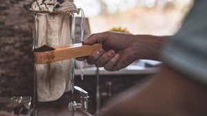 ชุดเครื่องใช้บนโต๊ะอาหารทำจากไม้ไผ่เป็นมิตรกับสิ่งแวดล้อมชุดถุงร<span class=keywords><strong>ว</strong></span>มกันช้อน<span class=keywords><strong>ตัก</strong></span>กาแฟคลิปสำหรับเมล็ดกาแฟ - Product Image 3