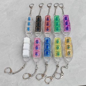 Porte-clés anti-stress en forme de clavier carré, jouet de décompression, en plastique imprimé UV, léger et résistant - Product Image 2
