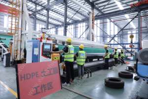 แผ่นรองบ่อเลี้ยงปลาแบบกันน้ำ ขนาด 30 มิล และ 40 มิล ป้องกันรังสียูวี สีดำ ผลิตจาก <span class=keywords><strong>LDPE</strong></span> HDPE เป็นมิตรกับสิ่งแวดล้อม สำหรับเลี้ยงปลาดุก ปลาแซลมอน ปลาทิลาเปีย - Product Image 6