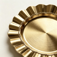 Assiette de présentation de luxe personnalisée en PP plaqué or, à bord festonné perlé, pour décoration de table de mariage, hôtel, banquet, fête