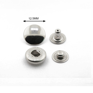 Yüksek kaliteli çanta düğmeleri 12.5mm yuvarlak şekil dört parçaları paslanmaz çelik bahar <span class=keywords><strong>Snap</strong></span> düğmesi bağlantı elemanları için deri - Product Image 1