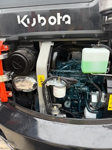 Mini-excavatrice hydraulique d'occasion Kubota U55-5, petite machine de terrassement et de construction, équipement de creusement avec moteur - Product Image 5