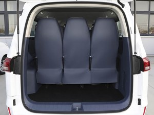 BAIC Manufacturing Ruisheng Wangpai M7 2025 2.0L CNG Edizione Lusso Avanzata <span class=keywords><strong>9</strong></span> <span class=keywords><strong>Posti</strong></span> MPV di Medie-Grandi Dimensioni - Auto in Offerta Speciale - Product Image 6