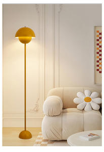 Lampadaire à côté du canapé dans le salon Ins Cream Style chevet atmosphère fleur bourgeon lampadaire dans la chambre - Product Image 3
