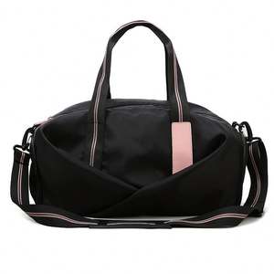 Sac de sport pour femme, grande capacité, entraînement en salle de sport, yoga, séparation sèche et humide, chaussures, voyage à courte distance, bagage à main en polyester - Product Image 3