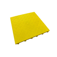 Tapis renforcés tout temps Carreaux antidérapants à emboîtement Caillebotis amovible en plastique pour baies de lavage de voiture