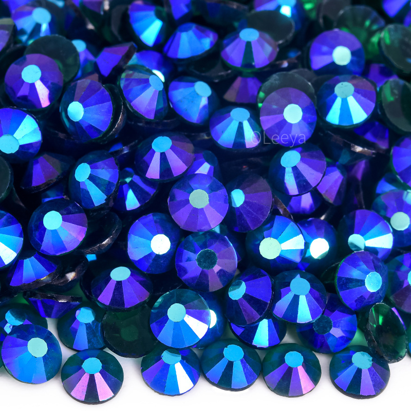 P156 Transparent Emerald ab