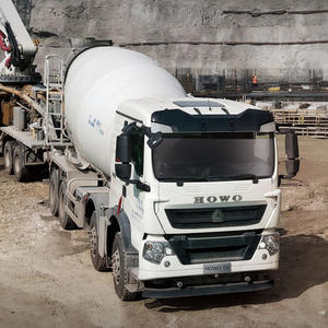 Camión mezclador <span class=keywords><strong>de</strong></span> concreto usado barato Sinotruck Howo en venta - Product Image 1