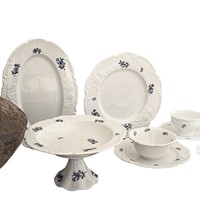 Ensemble de vaisselle en céramique bleue rétro française petite fleur bord en relief assiette tasse et soucoupe pour le thé de l'après-midi Dessert en gros