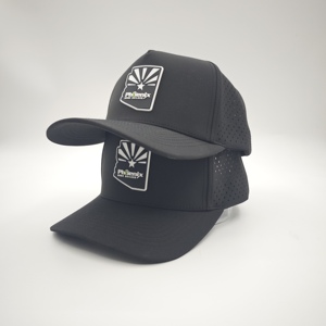 Gorra de Golf Modernista de Cinco Paneles, Sólida e Impermeable, con Emblema de Silicona Personalizado, Bajo MOQ, OEM, Perforada con Láser, Transpirable, Estilo Urbano - Product Image 2