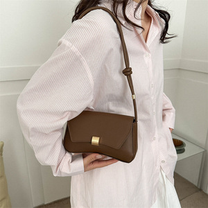 Bolso de Mano Retro de PU Impermeable de Alta Gama para Mujer, Nuevo Modelo 2025, Elegante, de Hombro, Bandolera, Pequeño, con Solapa, <span class=keywords><strong>1</strong></span> Litro - Product Image 4