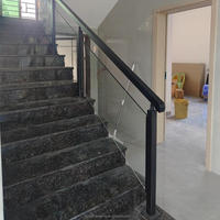 Rampe d'escalier en verre sur mesure en acier inoxydable et alliage d'aluminium, design moderne, résistante à la rouille, installation facile, pour projets de villas