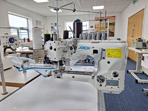 Máquina de Coser Industrial de Alta Calidad Jack JK-8740, 4 Agujas, 6 Hilos, de Brazo Libre, para Costura Plana e Interlock - Product Image 4