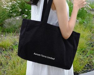 Bolsa de Mano de Lona Beige Natural con Logotipo Personalizado, Bolsa de Compras de Algodón Crudo Orgánico - Product Image 1