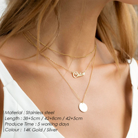Collier EManco à plusieurs couches, chaînes dorées, pendentif pièce texturée avec nom personnalisé, cadeau pour anniversaire, fête ou événement.