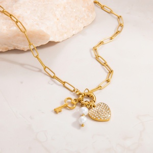 Collar Hecho a Mano con Colgante de Acero Inoxidable Chapado en Oro de 18K con Corte Princesa para Mujer, Cadena Versátil de Estilo Moderno para Fiestas - Product Image 3