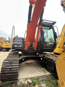 Excavatrice Hitachi ZAXIS ZX200 d'occasion de haute qualité avec peu d'heures de fonctionnement, d'origine japonaise, 20 tonnes, à vendre - Product Image 4